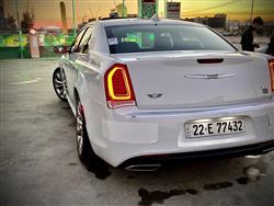 کرایسلەر 300